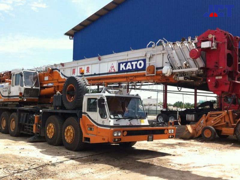 Hình ảnh xe cẩu bánh lốp 120 tấn Kato NK-1200-V