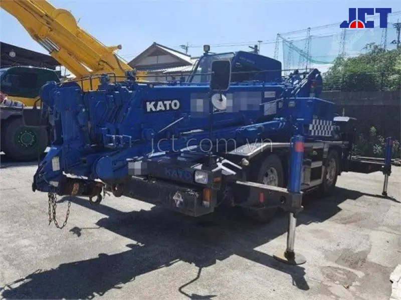 Hình ảnh xe cẩu bánh lốp 13 tấn Kato KRM-13H-2