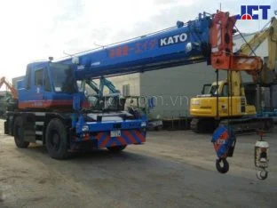 Hình ảnh xe cẩu bánh lốp 20 tấn Kato KR-20H-II