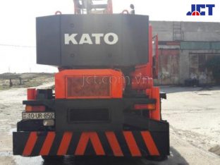 Hình ảnh xe cẩu bánh lốp 20 tấn Kato KR-20H