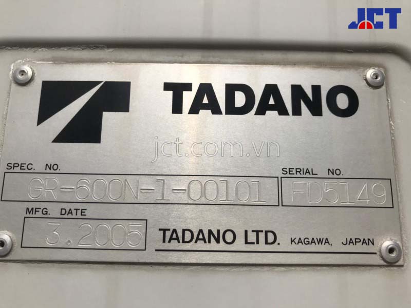 Hình ảnh xe cẩu bánh lốp 60 tấn Tadano GR-600N