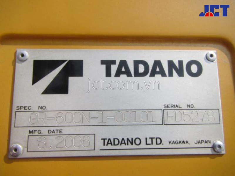 Hình ảnh xe cẩu bánh lốp 60 tấn Tadano GR-600N-1