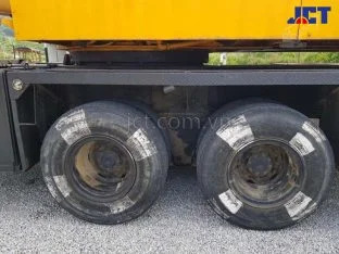xe cau banh lop 50 tan Huyndai HC50