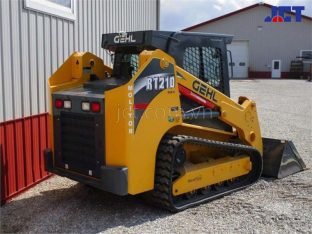 xe xuc lat skid loader gel rt210