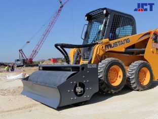 xe xuc lat skid loader mustang 1650r