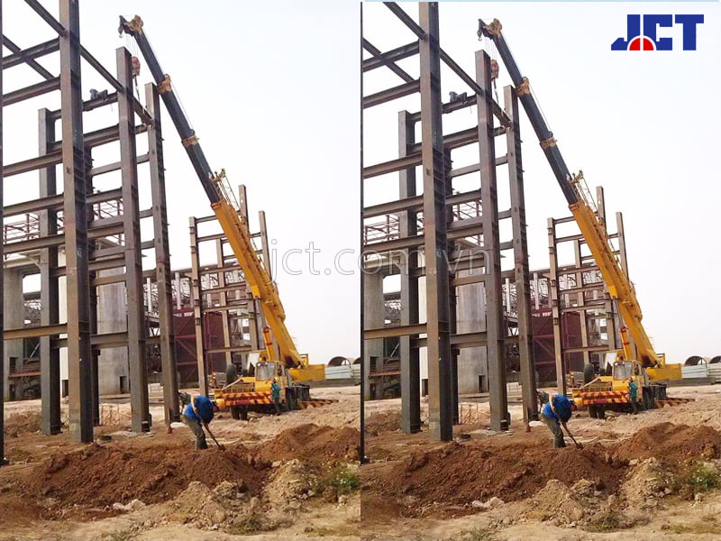 Cho thuê xe cẩu bánh lốp 50 tấn lắp dựng kết cấu nhà xưởng tại khu công nghiệp Yên Phong I.II