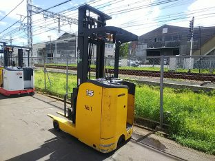 Xe nâng hàng Komatsu 1.5 tấn chạy điện FB15 Nhật bãi