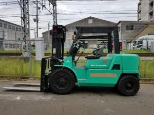 Xe nâng hàng 3.5 tấn dầu FD35 Mitsubishi Nhật bãi