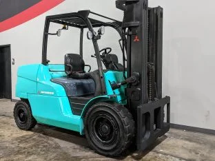 Xe nâng hàng 5 tấn FD50 Mitsubishi Nhật bãi giá rẻ