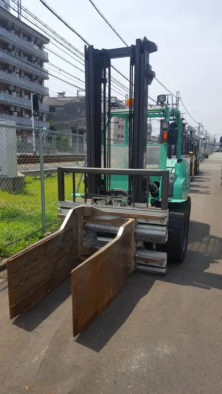 Xe nâng hàng 5 tấn FD50 Mitsubishi Nhật bãi giá rẻ
