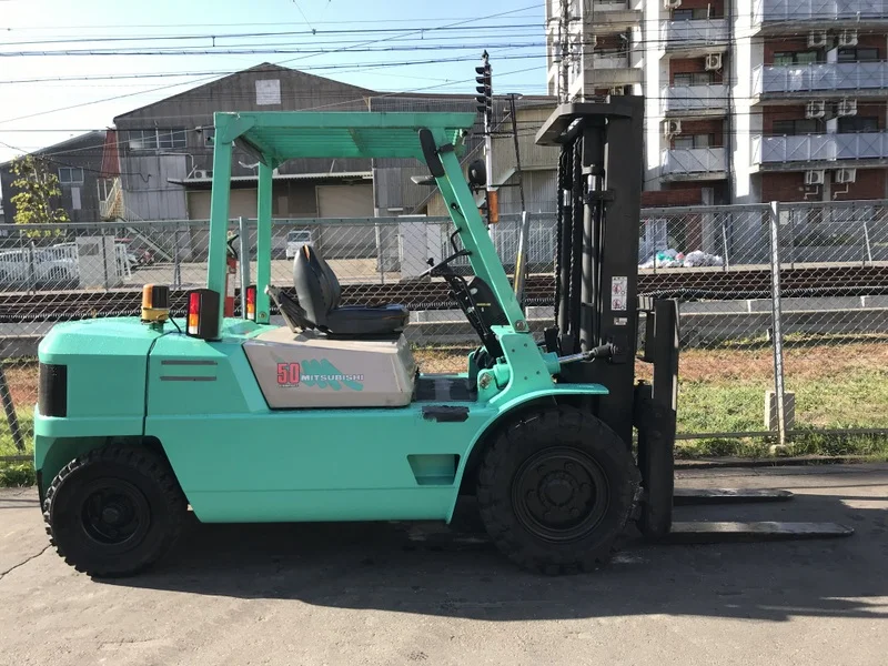 Xe nâng hàng 5 tấn FD50 Mitsubishi Nhật bãi giá rẻ