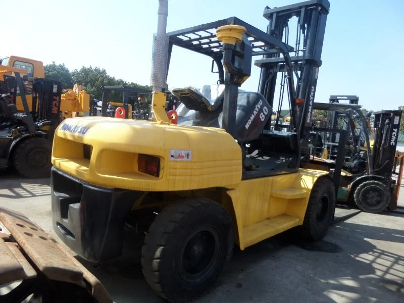 Xe nâng hàng Komatsu 8 tấn chạy dầu