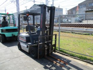 Xe nâng hàng Komatsu 1 tấn gas FG10-15 Nhật bãi