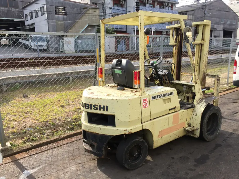 Xe nâng hàng Mitsubishi 2 tấn chạy dầu Nhật bãi