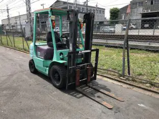 Xe nâng hàng Mitsubishi 2 tấn chạy dầu Nhật bãi