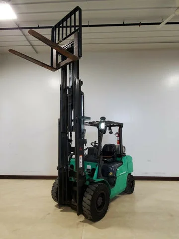 Xe nâng hàng 3 tấn Mitsubishi FG30