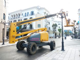 JCT Việt Nam cho thuê xe nâng người phục vụ xây dựng Biệt Thự liên kề tại Quảng Ninh