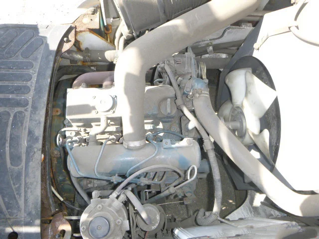 xe-nang-dau-unicarriers-cu-1-5-tan-2016-5