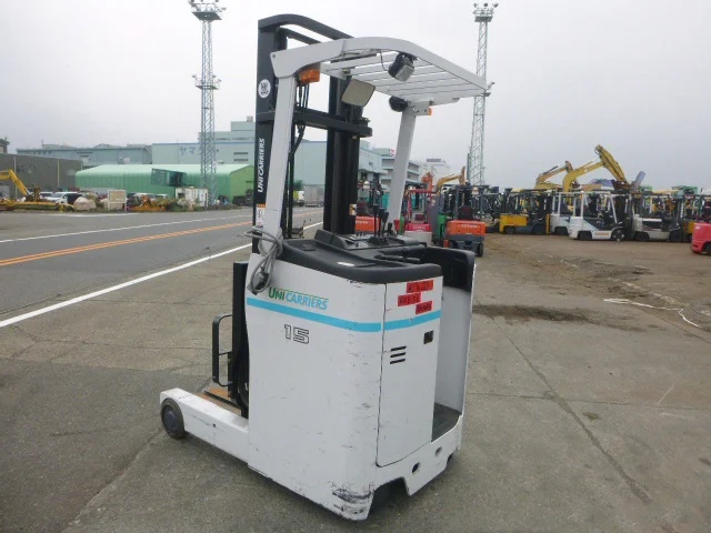 xe-nang-dien-dung-lai-unicarriers-cu-1-5-tan-2014-3